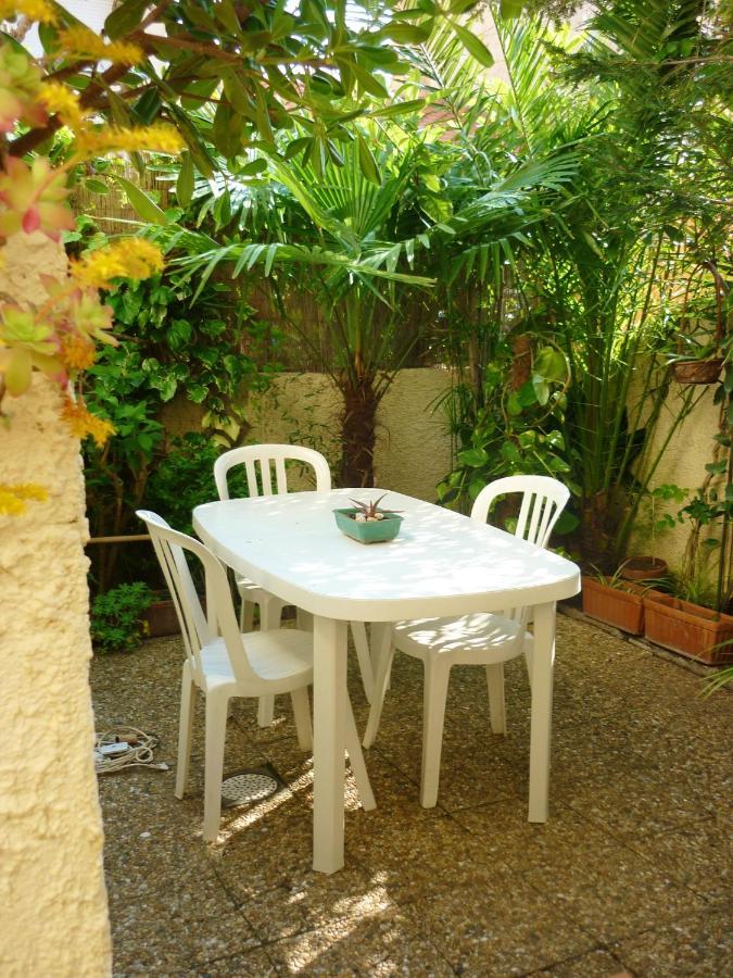 Maison Charmante A Sainte-Marie Avec Grand Jardin Екстериор снимка